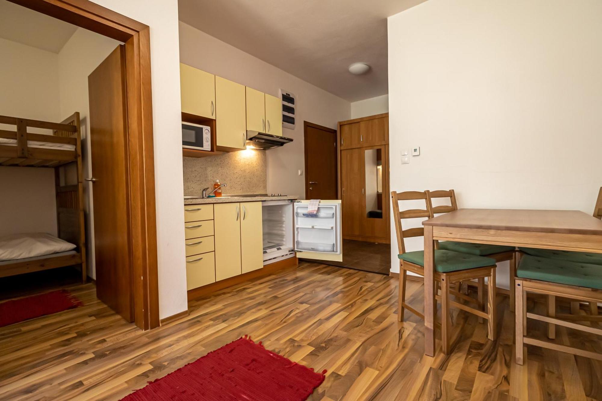 Fatrapark 2 Apartments Hrabovo - Hlavna Recepcia Ruzomberok Zimmer foto
